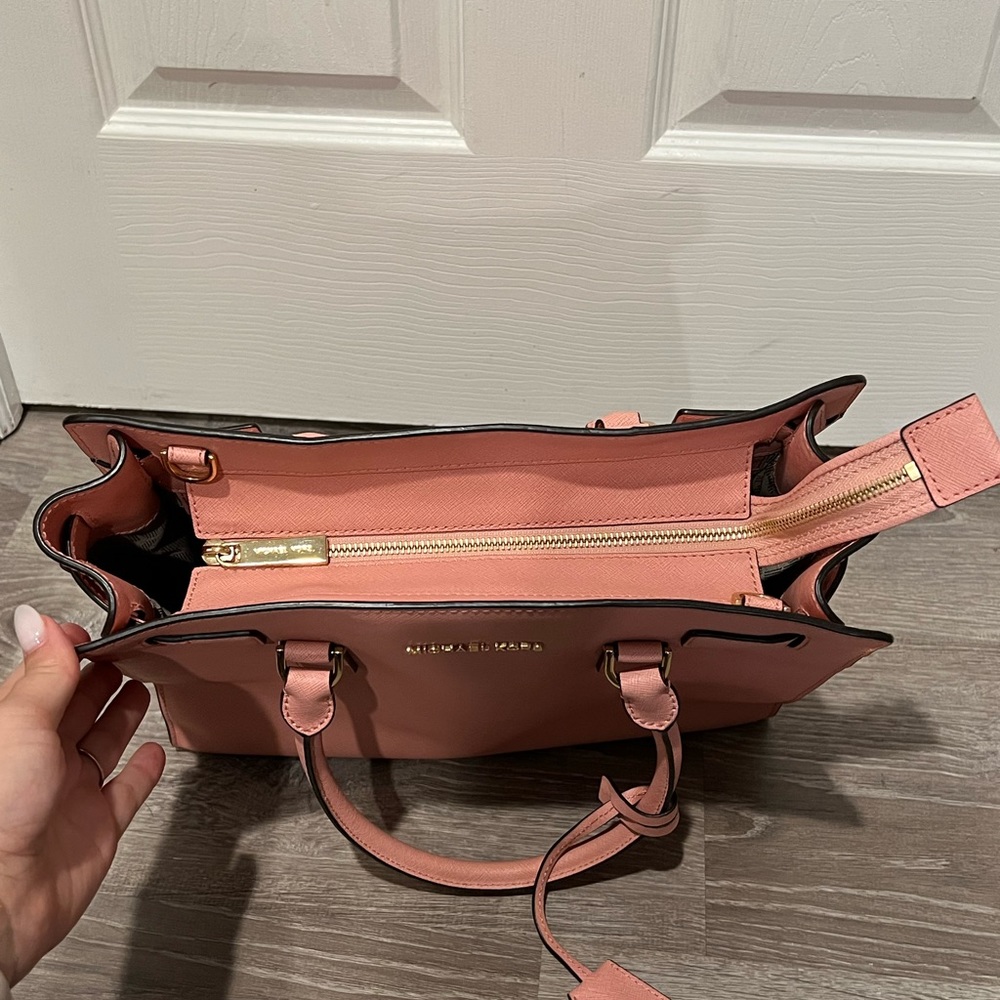 NWOT- Dillon Large Saffiano Leather Satchel- Michael Kors - Picture 7 of 11